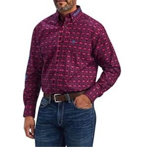 Ariat Men’s Long-Sleeve Button-Down Shirt in Fuchsia Geometric Print